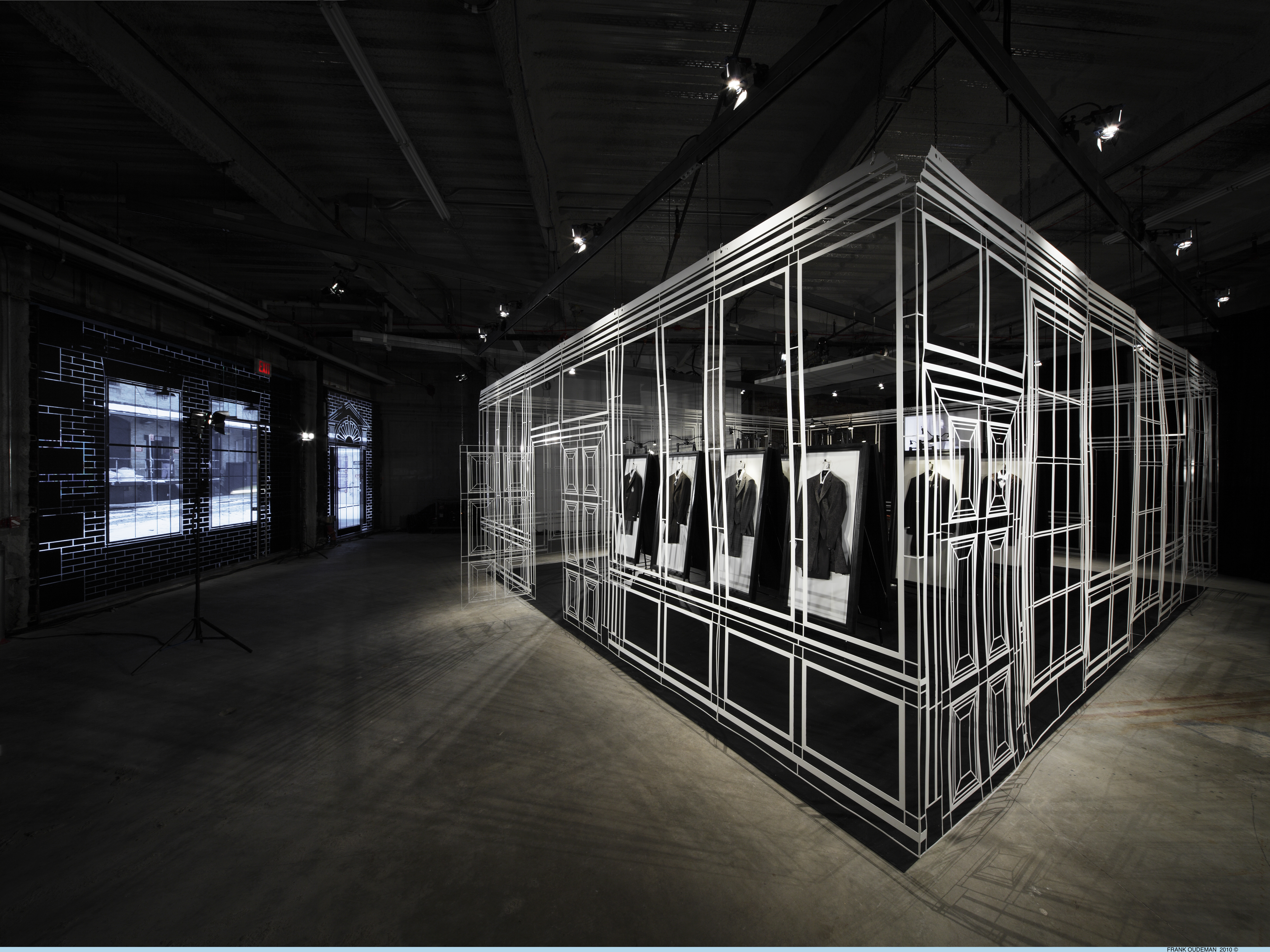LSN News Gentleman's popup Installation takes luxury on tour