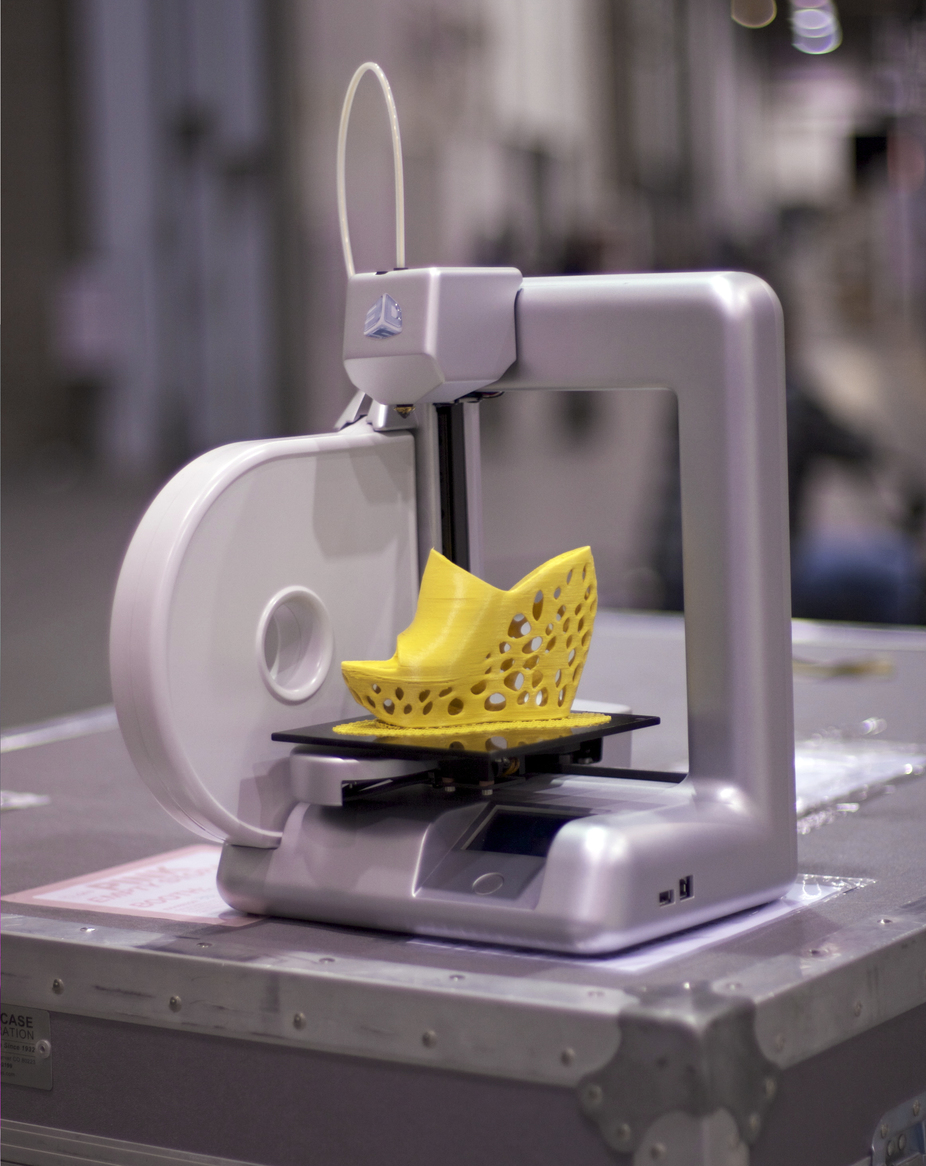 LSN : News : A new dimension: 3D printing is coming home