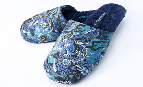 Hilton welcomes Chinese with designer slippers
