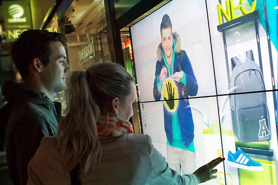 LSN : News Smart touch: Adidas tests digital shopping