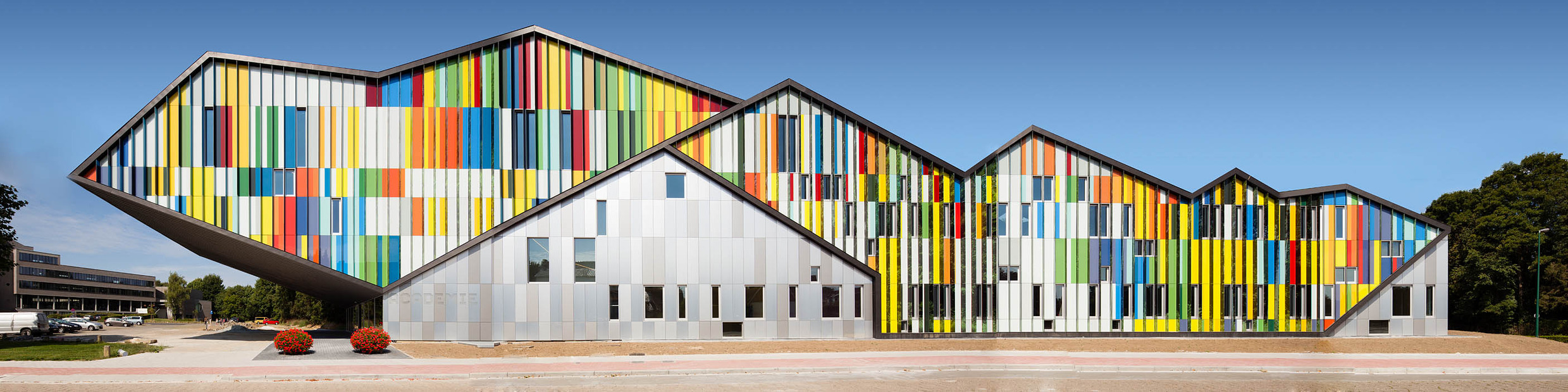 LSN : News : Centre of illusion: Stand-out academy blends in