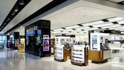 Chinese tourists drive growth in airport luxury retail