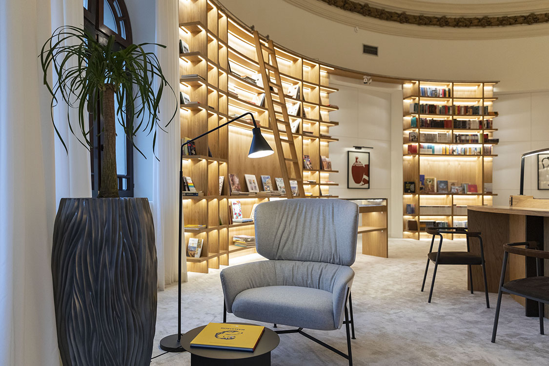 LSN : News : TBC Bank also houses a library and co-working