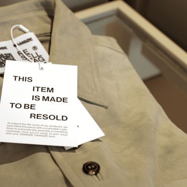 QR clothing labels that generate resale adverts