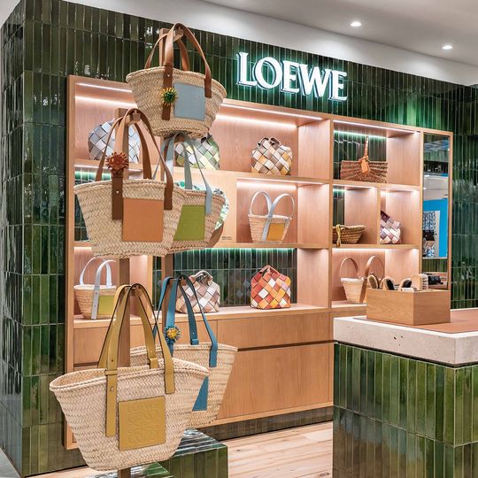 LSN : News : Loewe opens its first ReCraft store