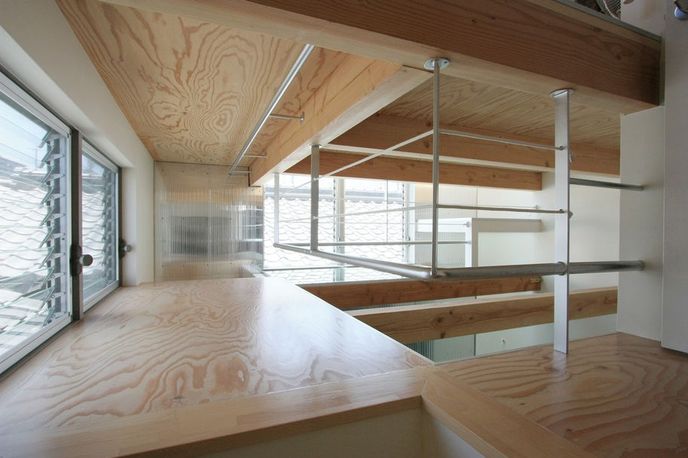 Stepwell House by Yoshiaki Oyaby architects, Japan