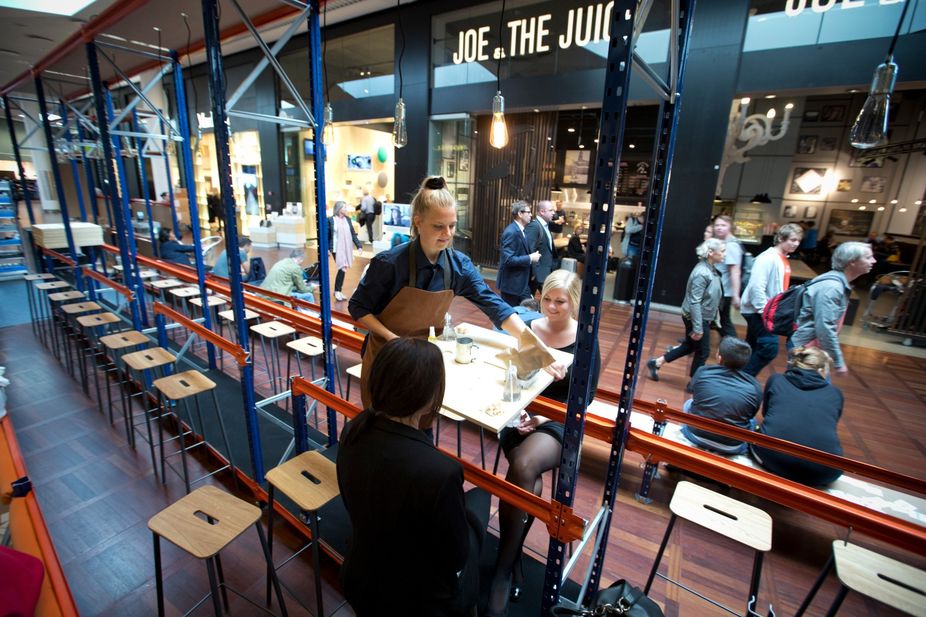 Oversætte salt fattige LSN : News : Come dine with me: Airport pop-up restaurant brings travellers  together