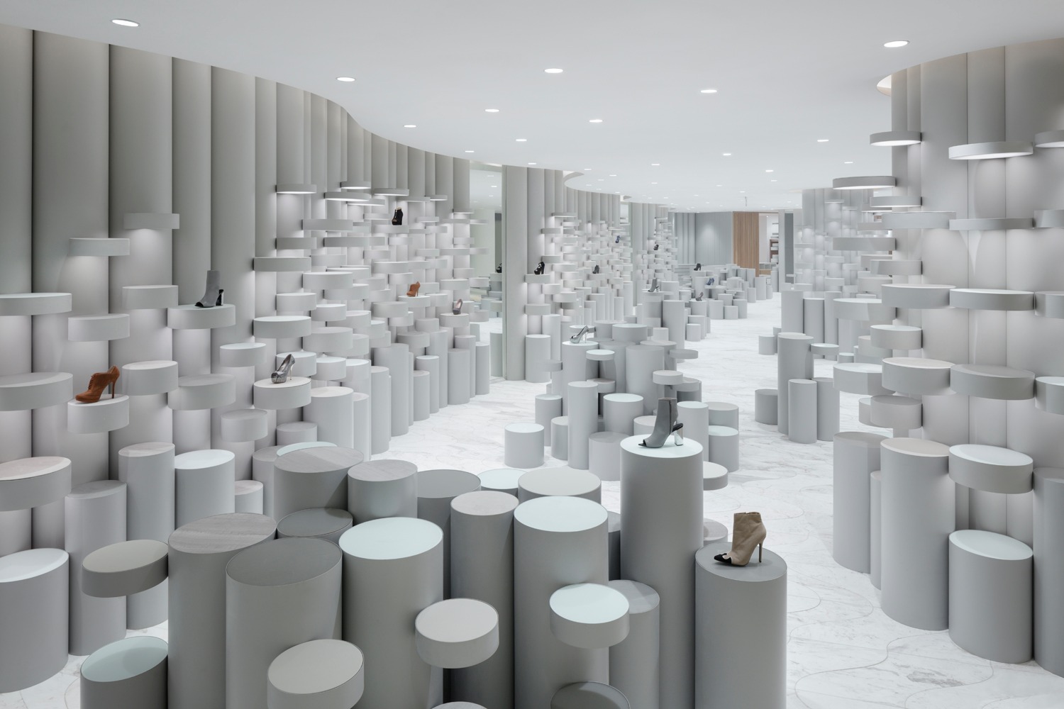 comme des garcons siam discovery