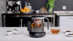 A connected teapot that brews personalised tea 