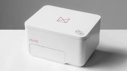 The Mink instantly 3D-prints colour cosmetics